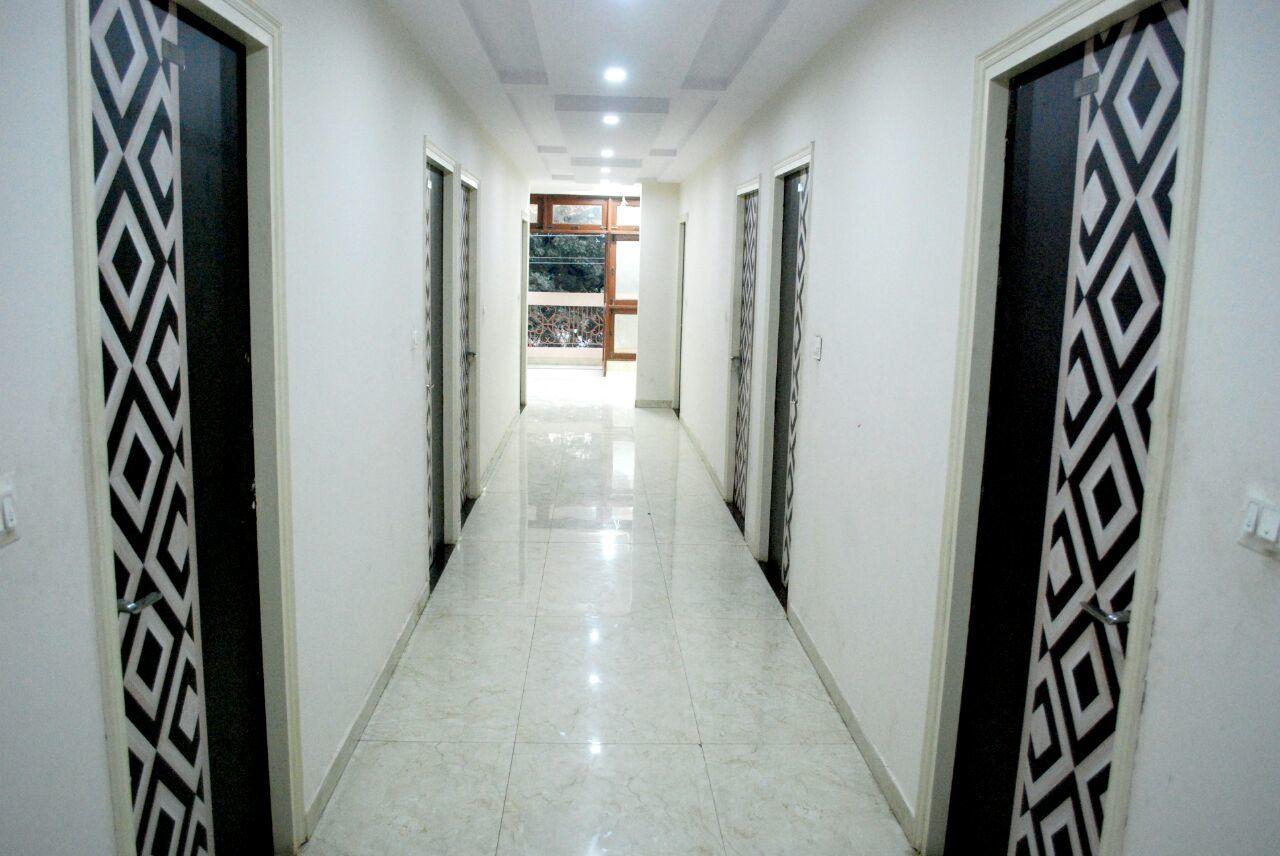 Hotel Harish Palace อัครา ภายนอก รูปภาพ