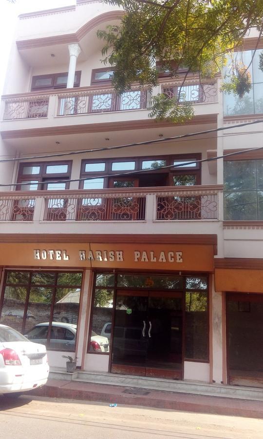 Hotel Harish Palace อัครา ภายนอก รูปภาพ